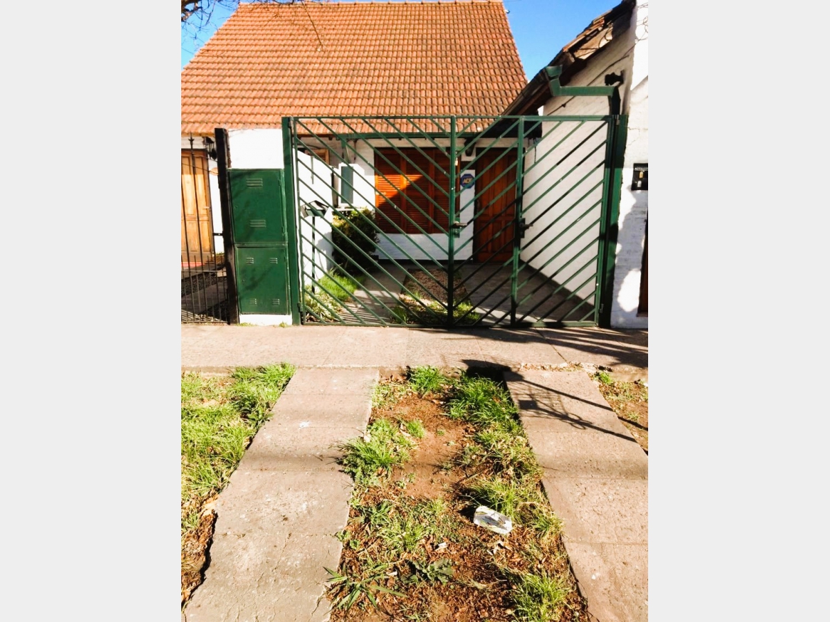 Duplex en Alquiler Ramos Mejia / La Matanza (A004 1885) - 1