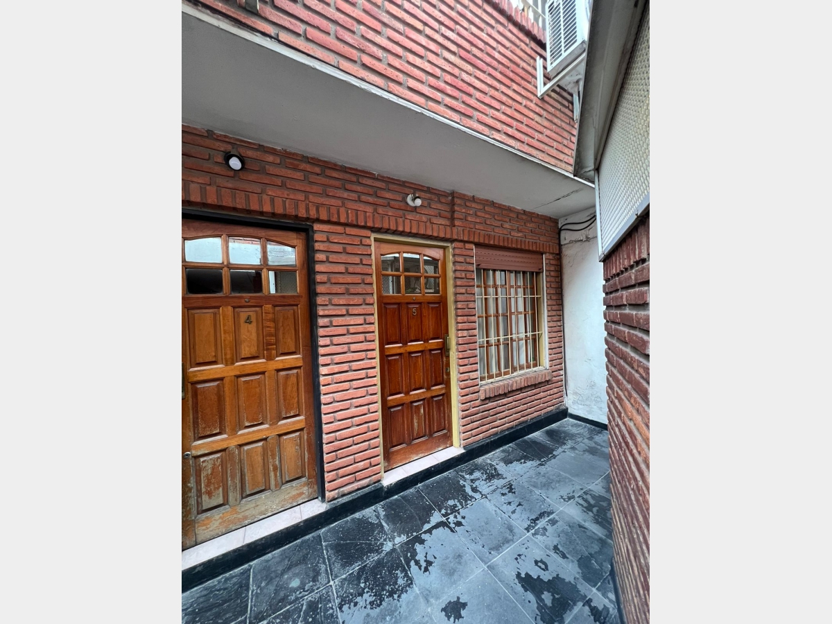 Duplex en Venta Ramos Mejia / La Matanza (A004 750) - 2