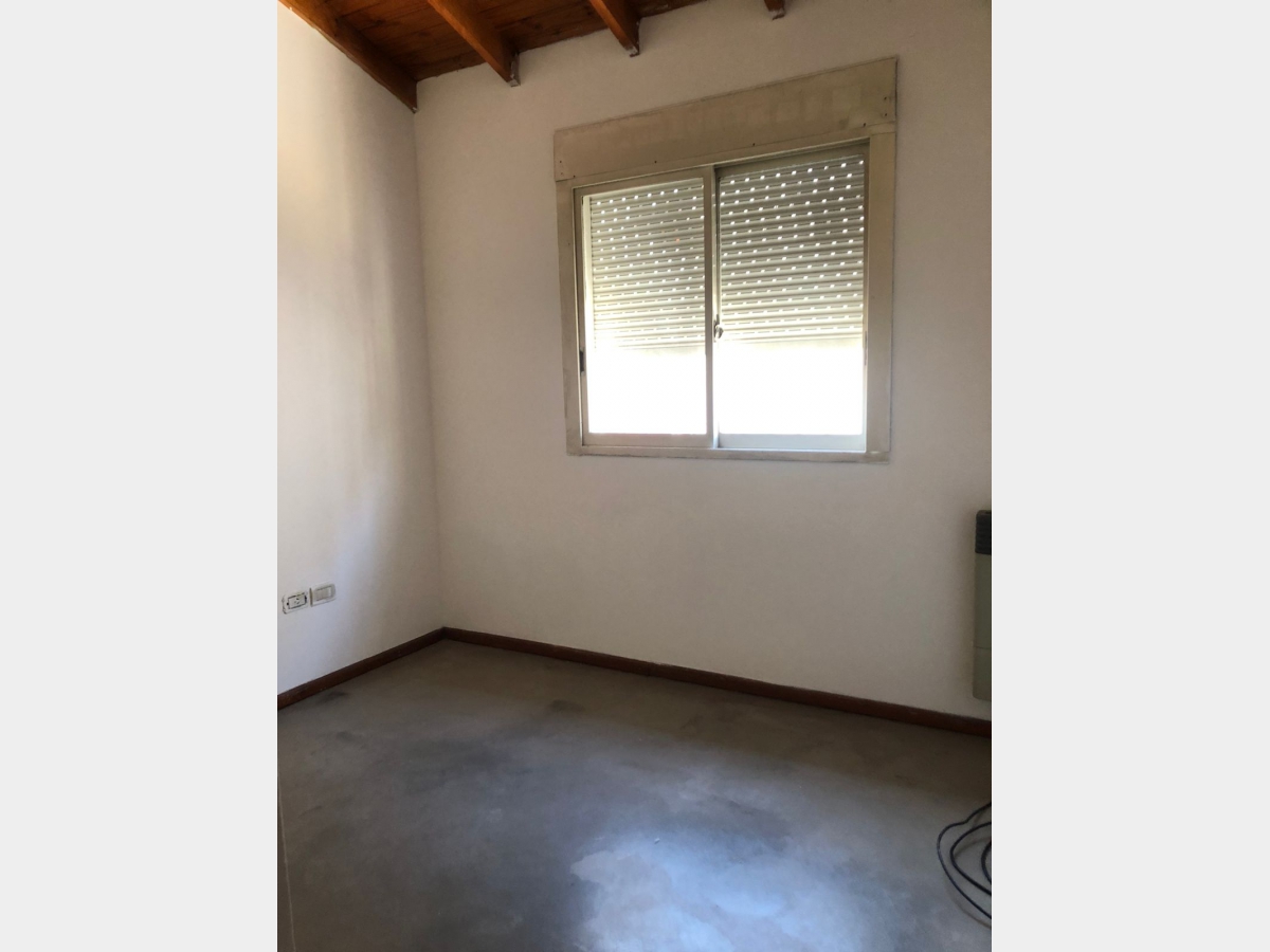 Triplex en Alquiler Ramos Mejia / La Matanza (A108 5885) - 2