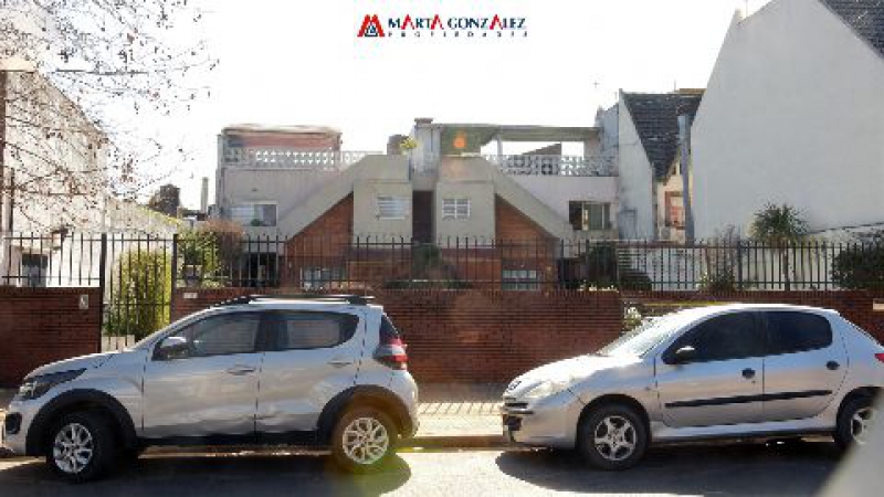 PH en Venta Ramos Mejia / La Matanza (A108 8231)