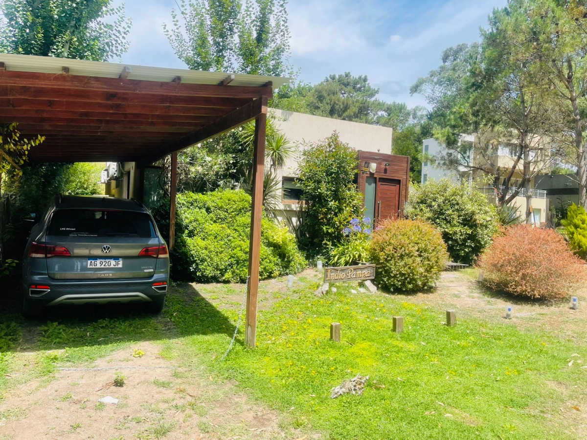 Casa en Venta Mar de las Pampas / Villa Gesell (A108 8268)