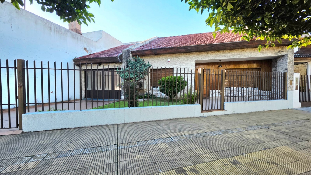 Casa en Venta Ramos Mejia / La Matanza (A141 4238)