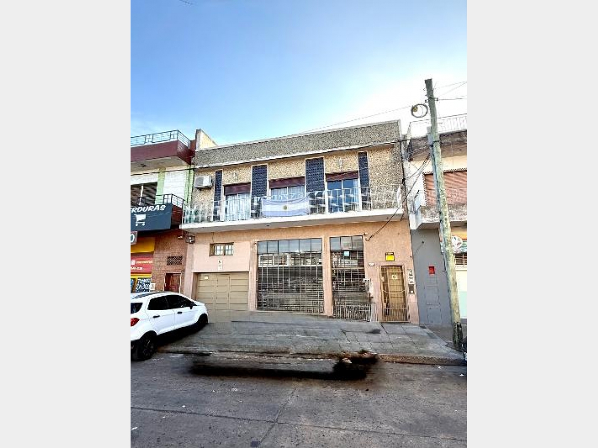 Local a la calle en Venta Isidro Casanova / La Matanza (A141 4276)