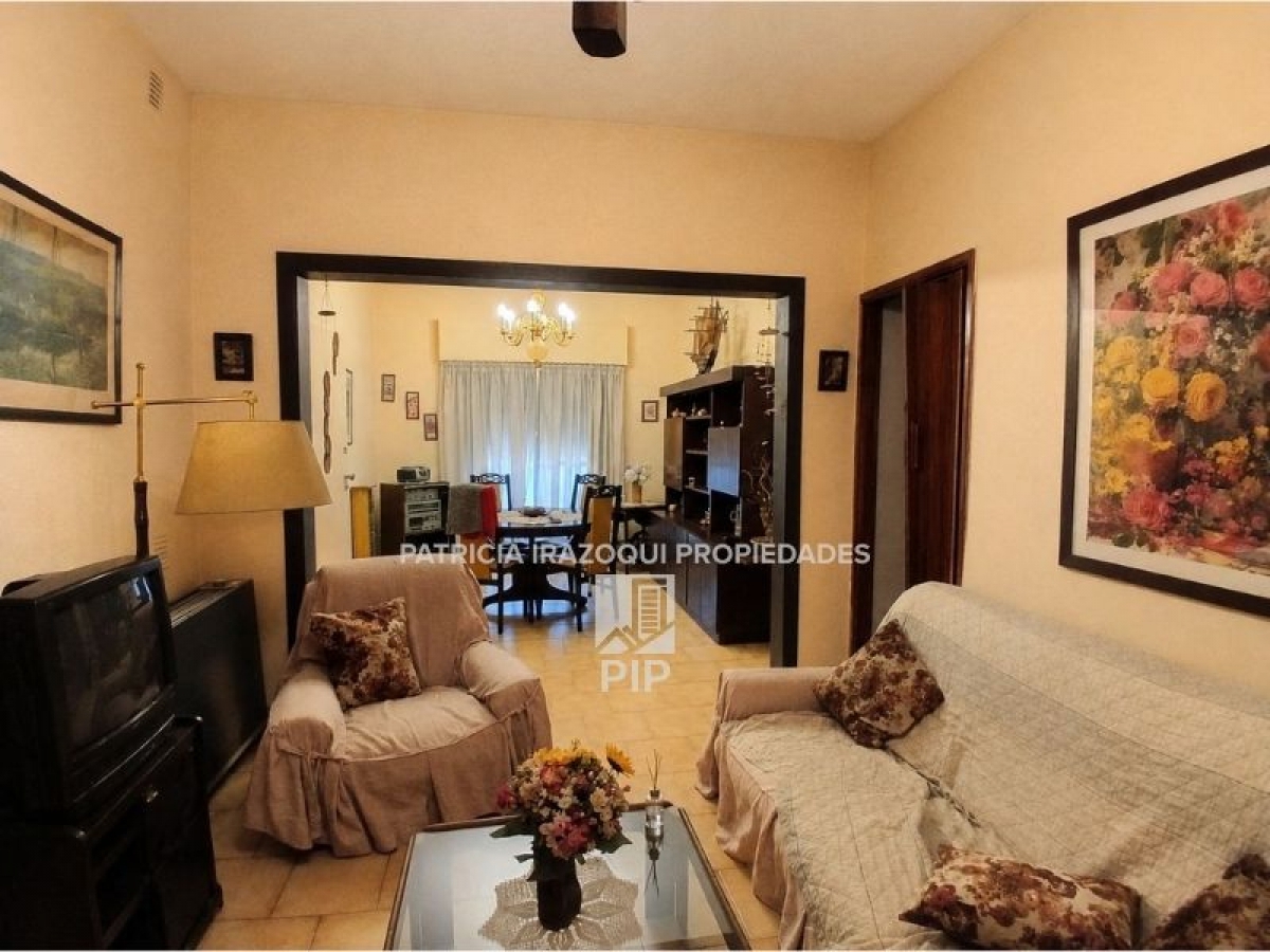 Casa en Venta El Palomar / Moron (B110 1375) - 1