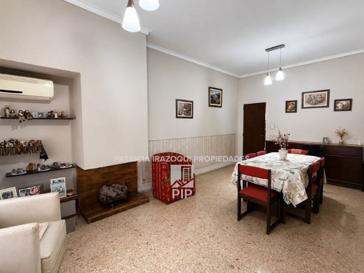 Casa en Venta Haedo / Moron (B110 1398) - 2