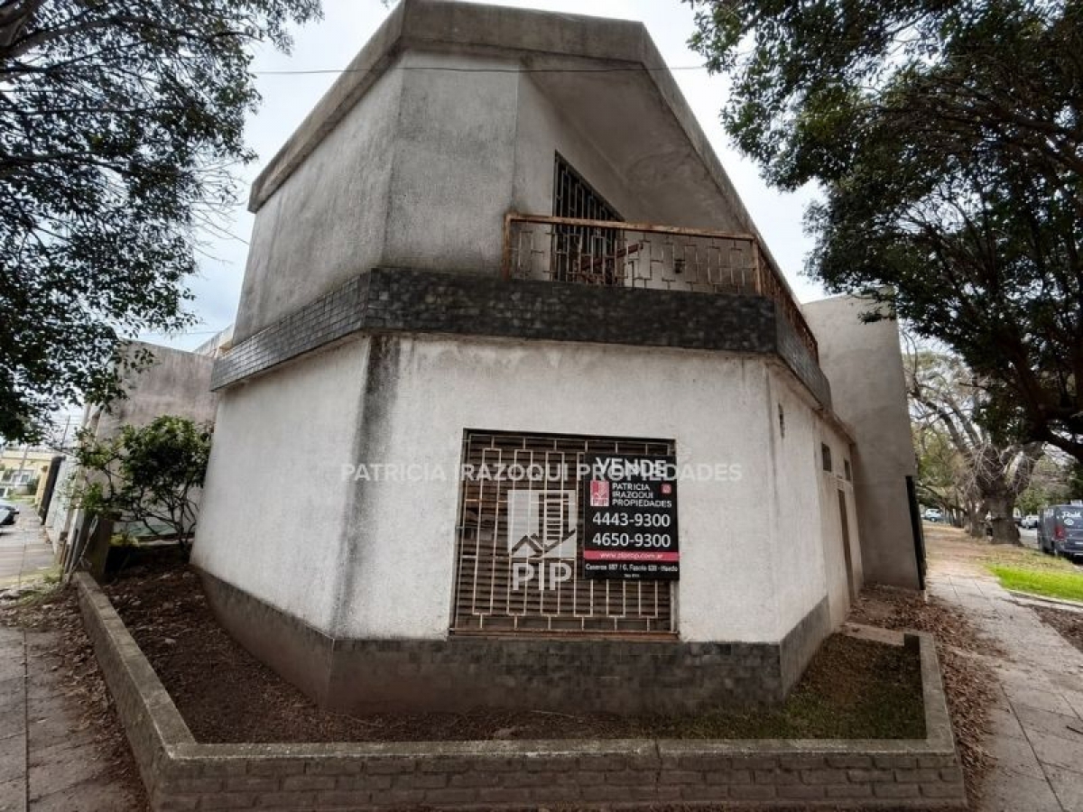 Casa en Venta Haedo / Moron (B110 1411) - 2