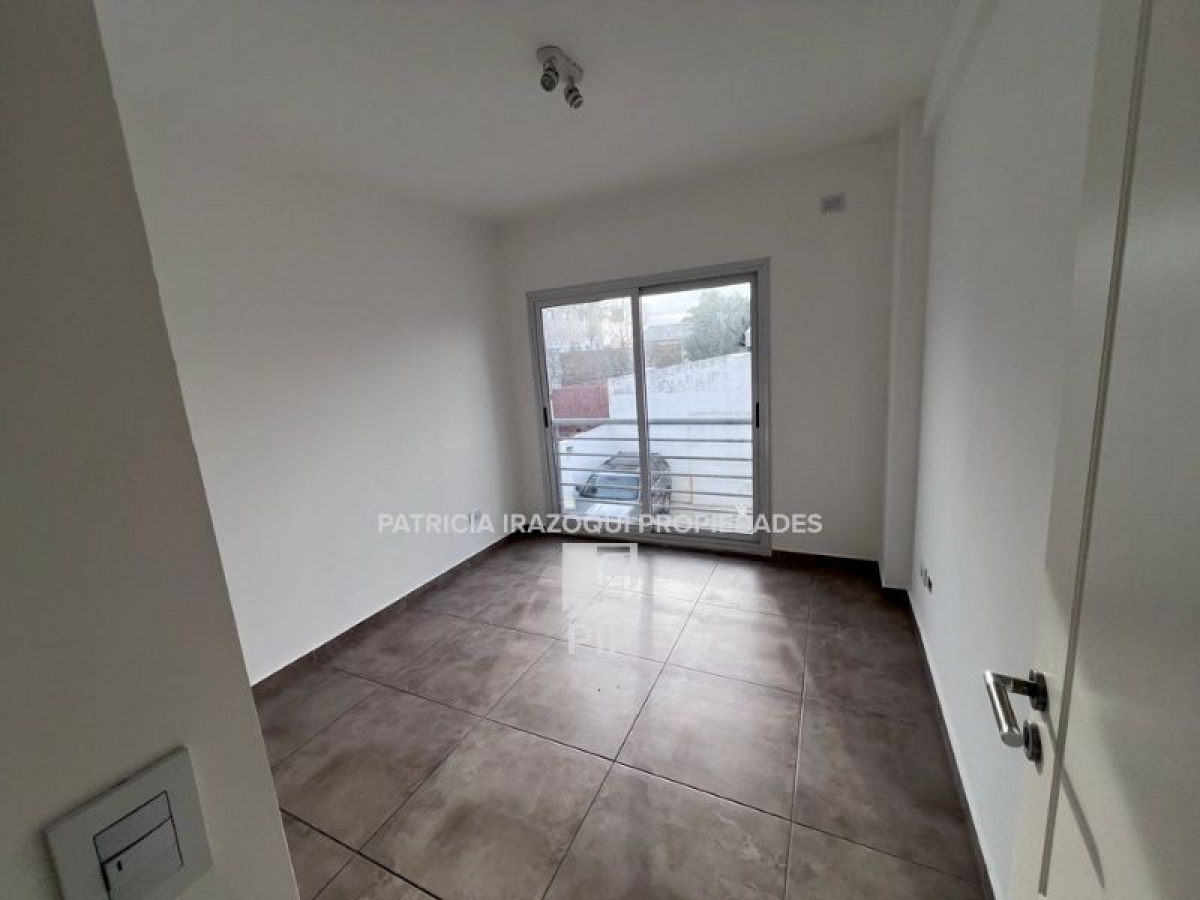 Departamento en Venta Haedo / Moron (B110 1419) - 11