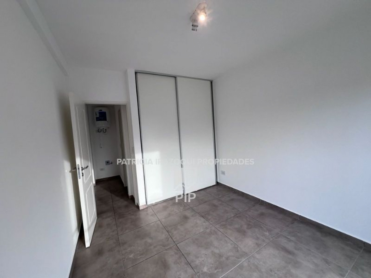 Departamento en Venta Haedo / Moron (B110 1419) - 12