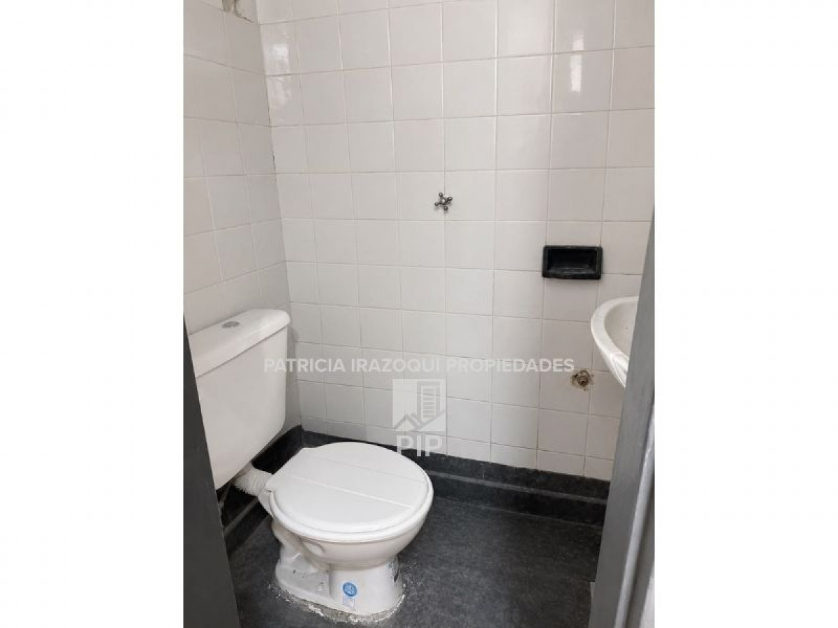 Local a la calle en Alquiler Haedo / Moron (B110 1445) - 11