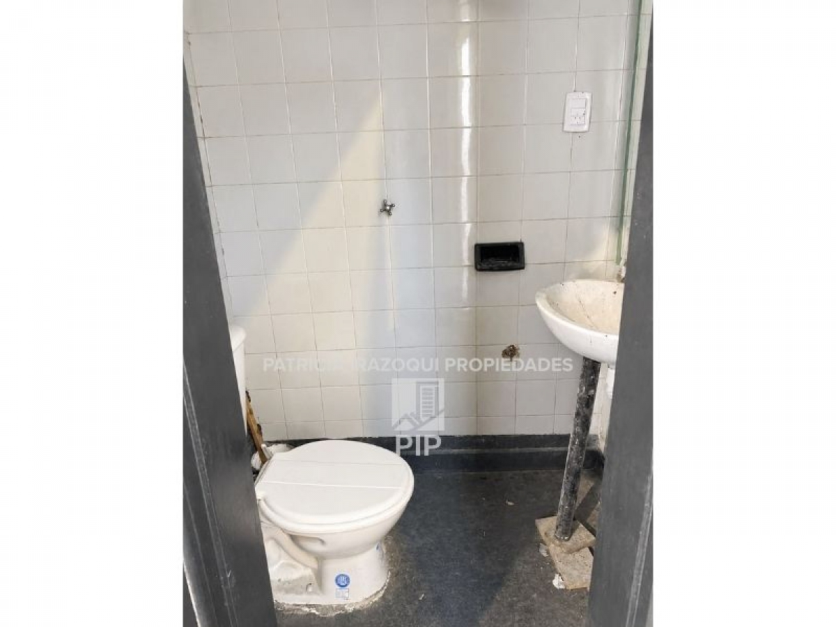 Local a la calle en Alquiler Haedo / Moron (B110 1445) - 12