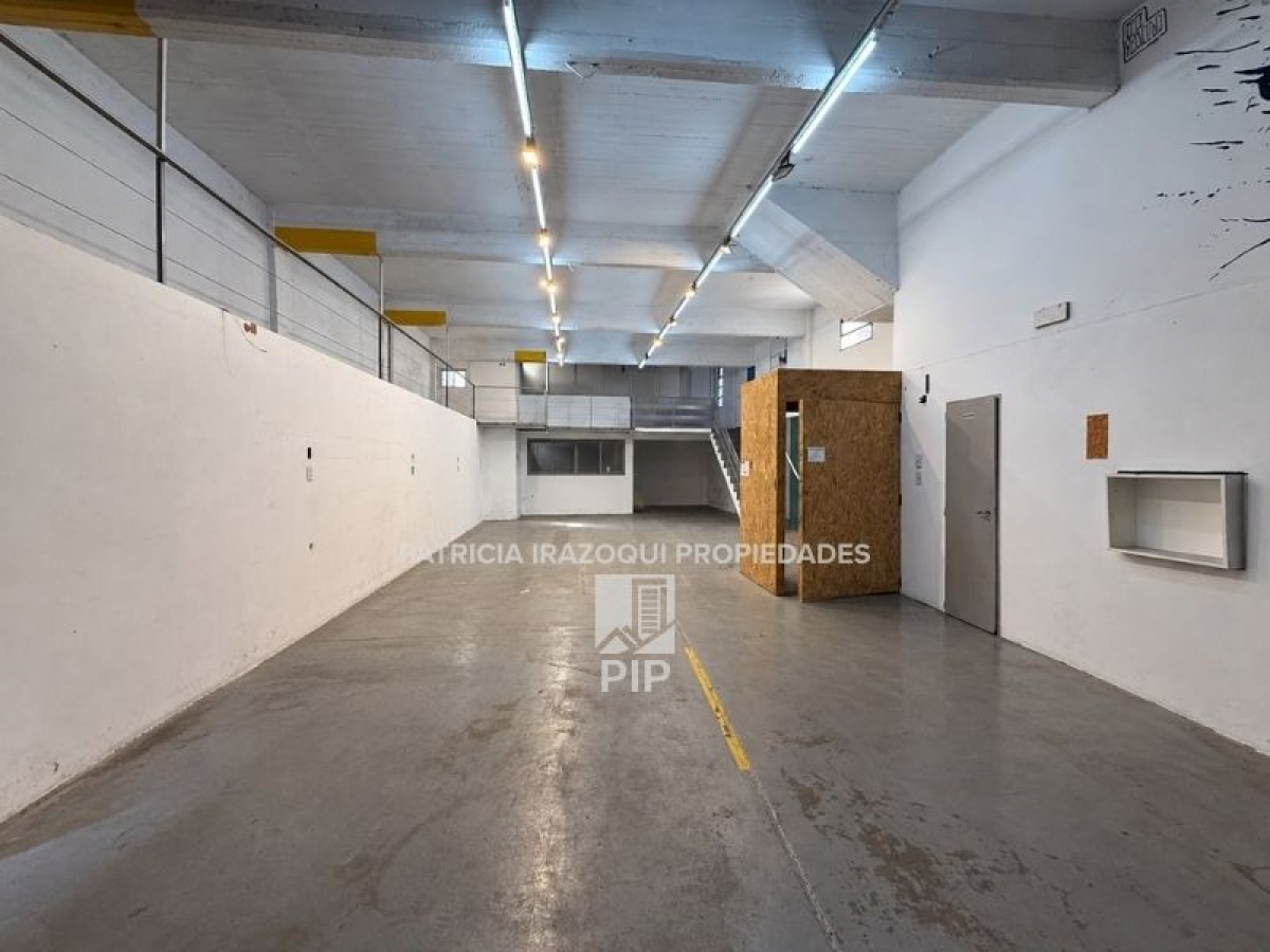 Local a la calle en Alquiler Haedo / Moron (B110 1445) - 2