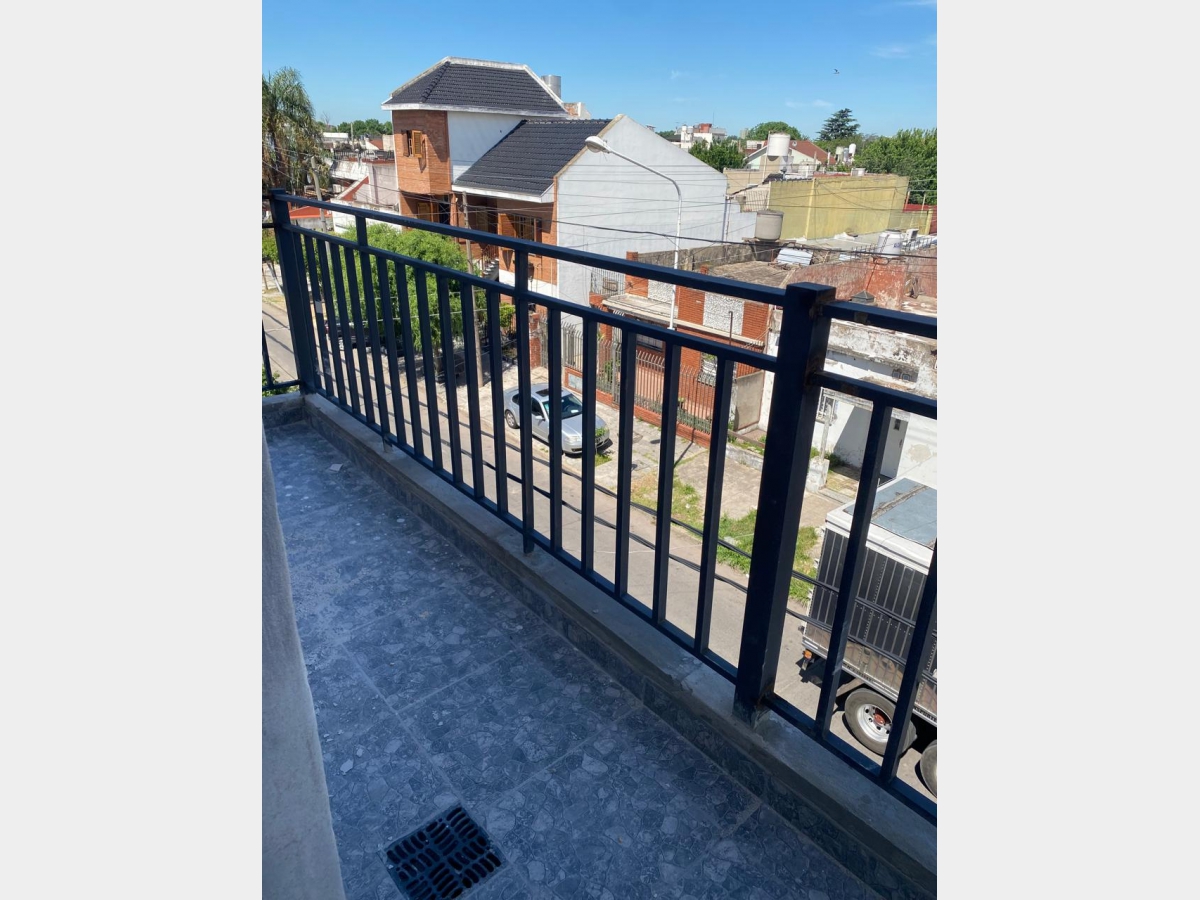 Departamento en Alquiler Lomas del Mirador / La Matanza (B111 543) — foto 8