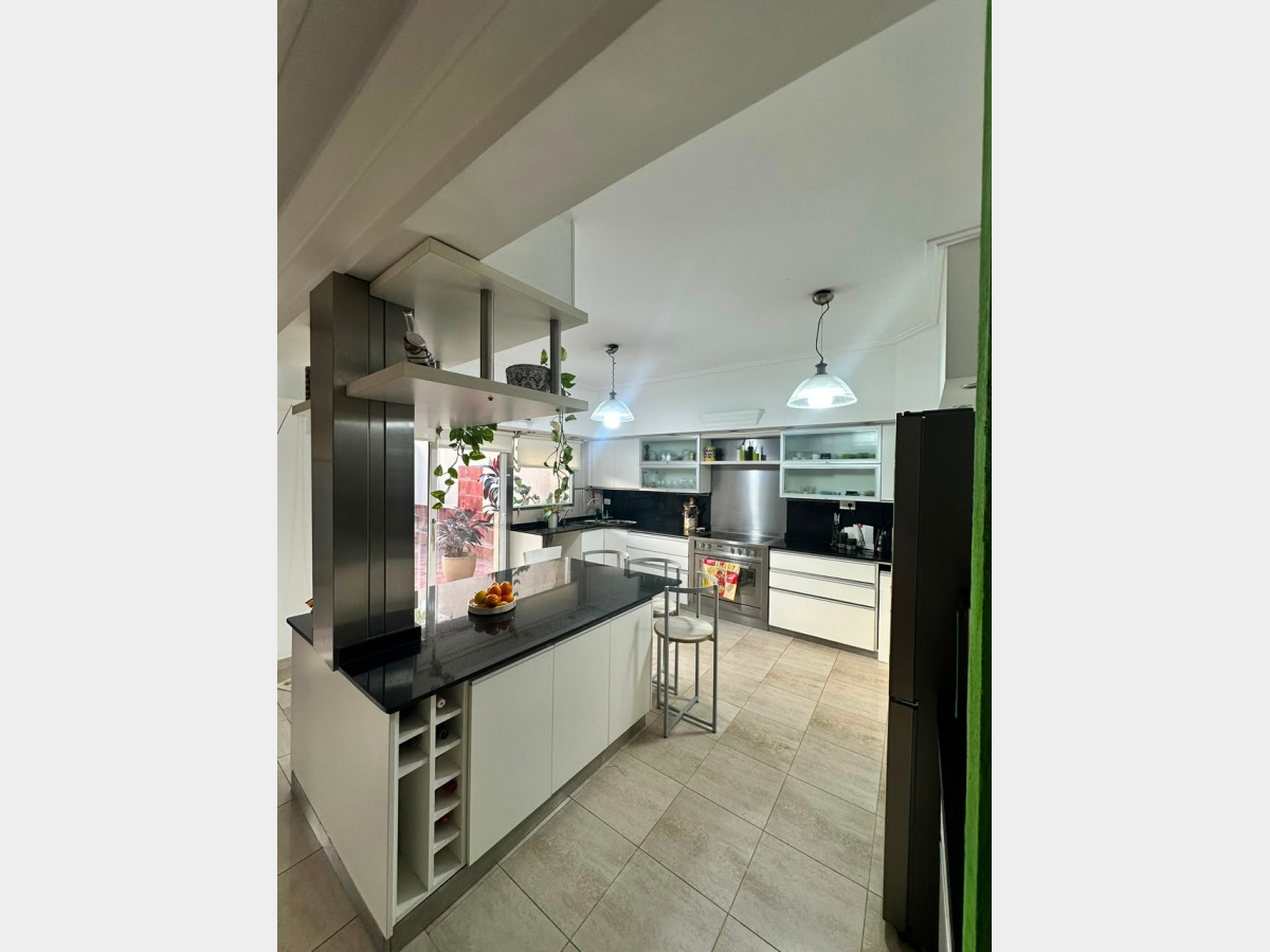 Casa en Venta Lomas del Mirador / La Matanza (B111 671)