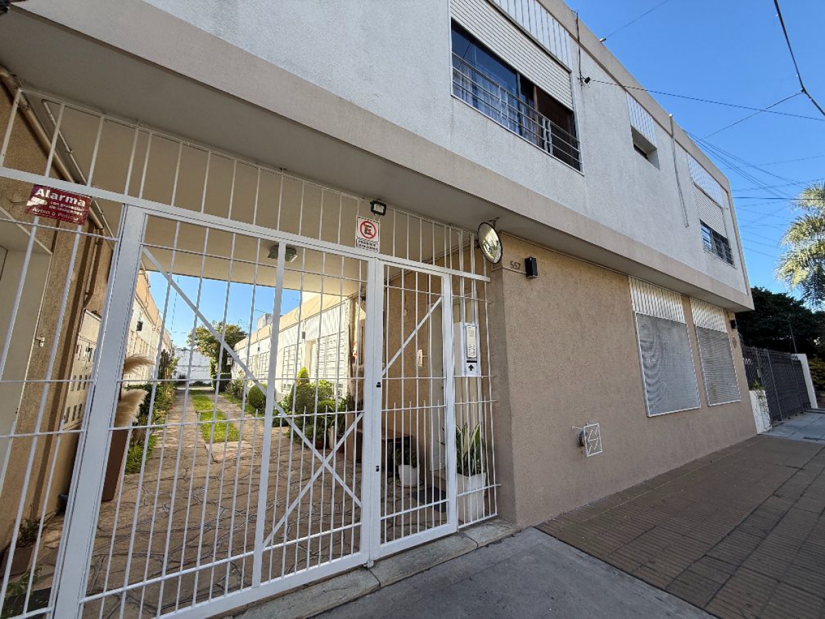 PH en Venta Haedo / Moron (B134 493) - 1