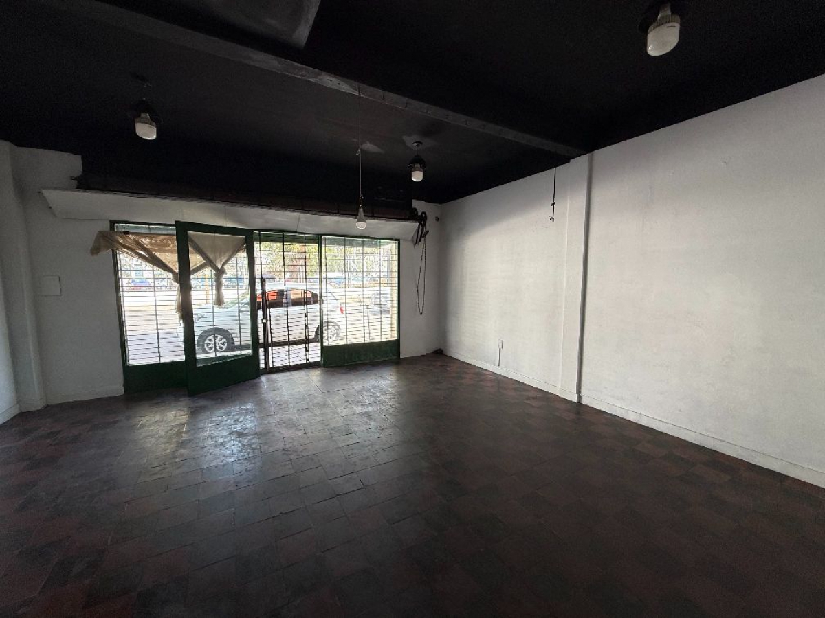 Local a la calle en Alquiler Haedo / Moron (B134 506) - 2